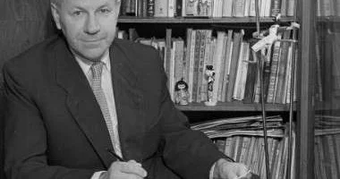 У карты народной судьбы