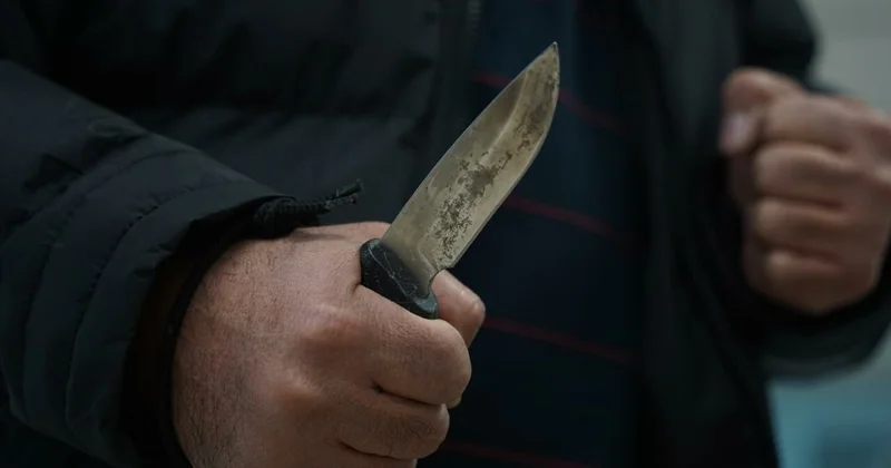 Безумец с ножом