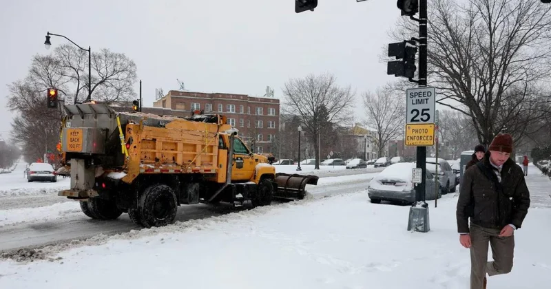 Сильные морозы и снегопады убили десятки людей в США