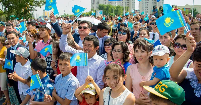 Сауалнама: Ел азаматтарының 80% ы Конституциялық реформаны қолдайды