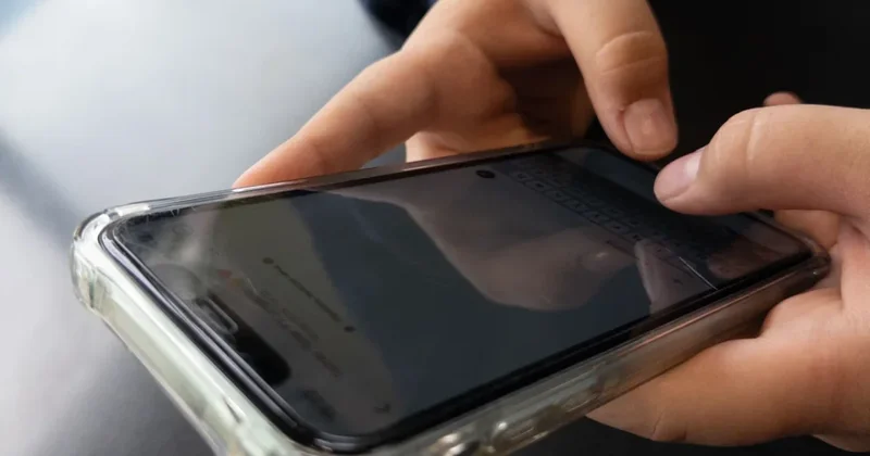 Родителей школьников оштрафовали в Астане из за буллинга в чате WhatsApp