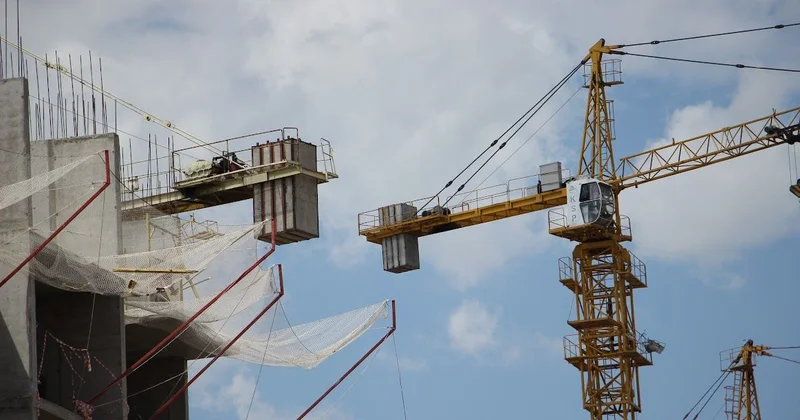 Это два разных правовых документа : прокурор Актау обратился к дольщикам