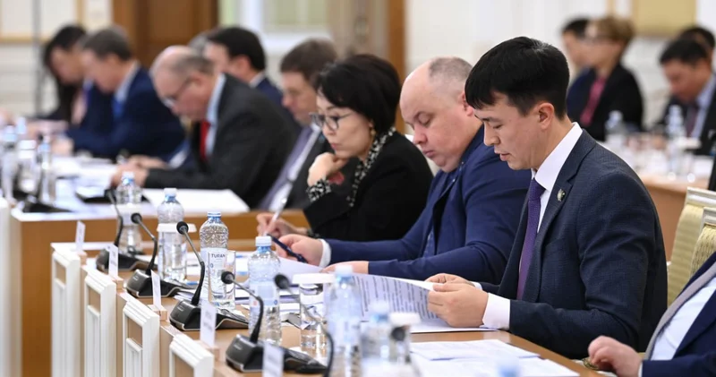 Жаңа Конституция жобасы қоғам мен мемлекет эволюциясының негізін қалыптастырады Бақыт Нұрмұханов