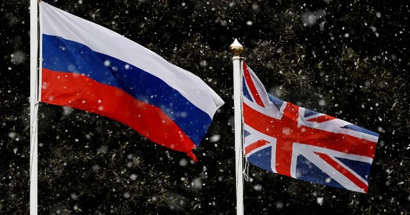 Дипломатиялық жанжал: Ресей Британияның тыңшысын елден шығарды