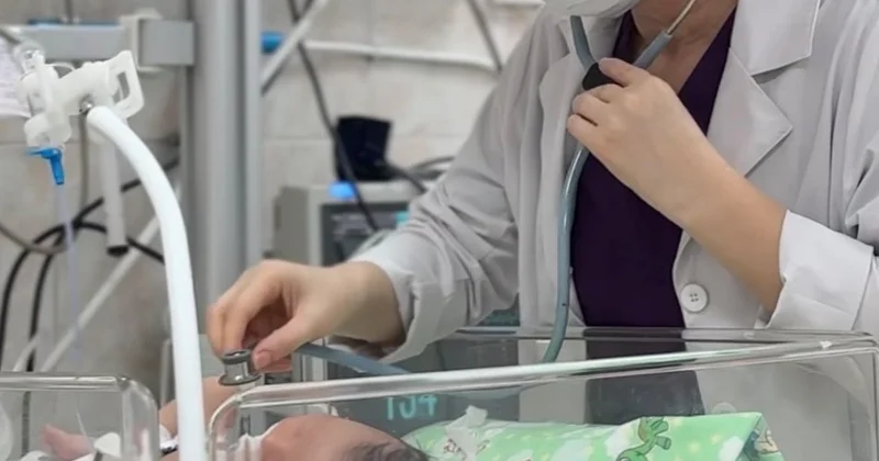 В Алматы выходили новорождённого с критически низким весом