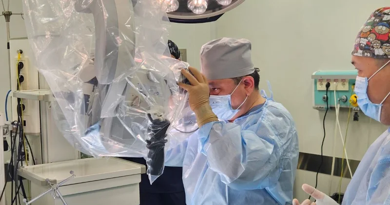 Шестилетнего ребенка с редкой опухолью мозга прооперировали в Алматы