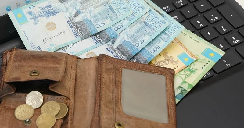 Информацию о введении 20 процентного удержания из пенсионных выплат прокомментировали в Минтруда