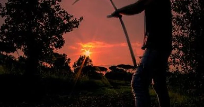 Мужчина обезглавил продавца и забрал его голову в Индии