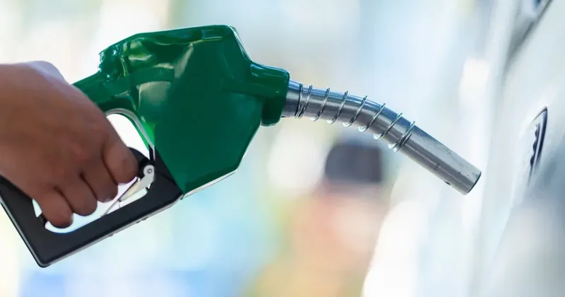 Что будет с ценами на бензин в Казахстане эксперт назвал три сценария