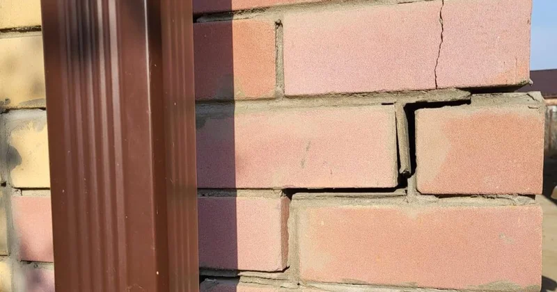 Талғайраңда 1,7 млрд теңгеге салынған 60 үйдің 48 і жарамсыз