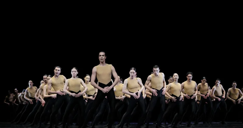 Музыка мен қозғалыс тоғысқан тұс: Астанадағы Болеро X балеті көрерменді тәнті етті