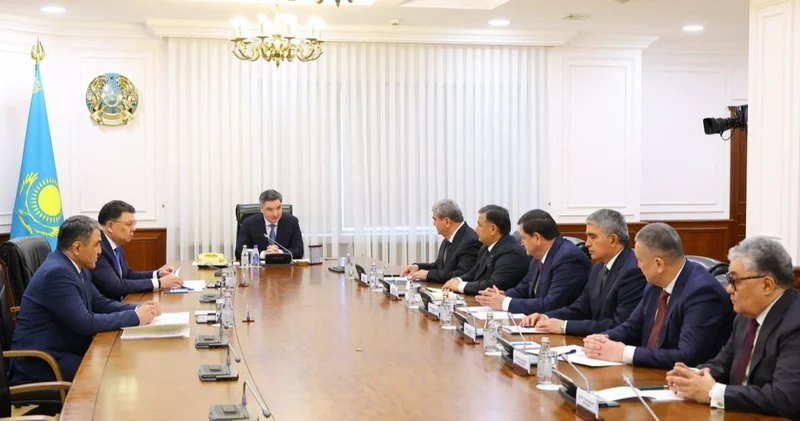 Олжас Бектенов Халықаралық Аралды құтқару қорының басқарма мүшелерімен кездесті