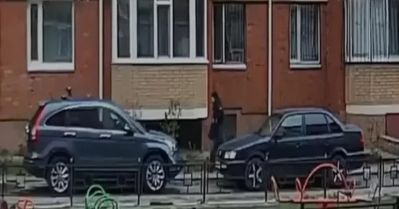 Мужчина напал на прохожую в Костанае (ВИДЕО)