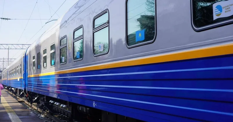 Пьяный пассажир приставал к женщине с ребенком в поезде Кызылорда Павлодар