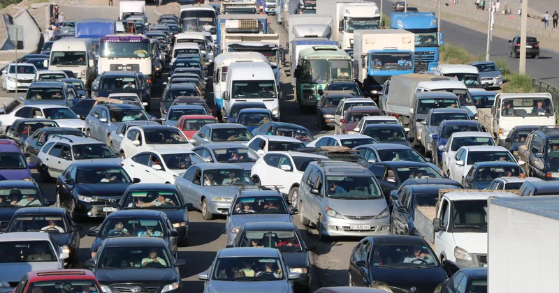 Алматыдағы зиянды шығарындылардың шамамен 60% ы автокөліктен келеді