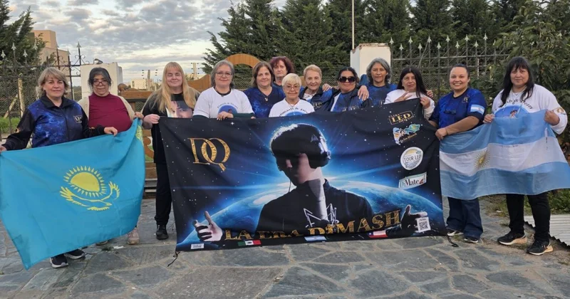 В виде исключения: в честь Димаша назвали музыкальный кабинет в аргентинской школе