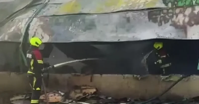 Пожар на картонном заводе в Алматинской области: полыхало 2800 квадратных метров, обрушилась крыша