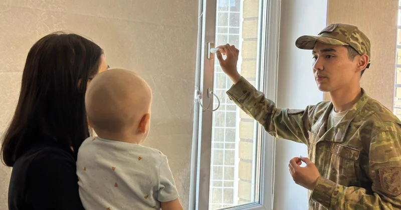 Былтыр Астанада 14 бала терезеден құлап, көз жұмған