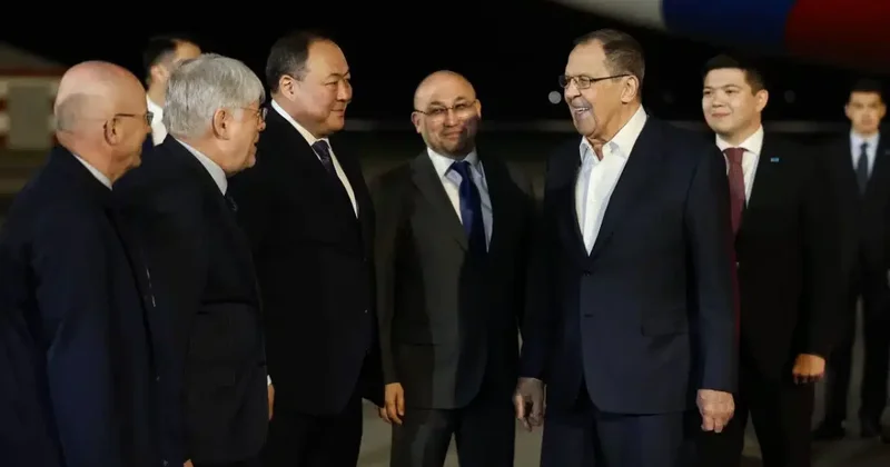 Сергей Лавров прибыл в Казахстан: запланированы переговоры с Токаевым и МИД