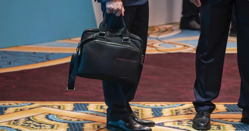 Бас тартса кінәсін мойындағаны. Шенеуніктерді кенеттен тексеру әкімдерге де, министрлерге де қатысты болады