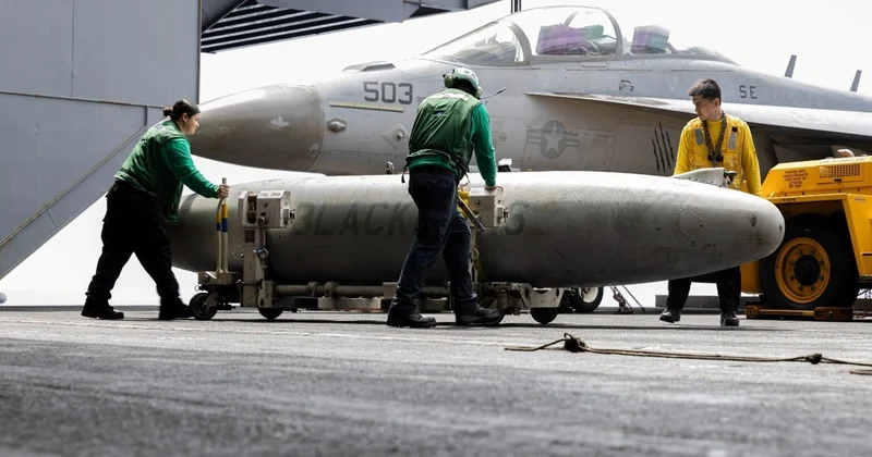 АҚШ Ормуз бұғазында кеме қатынасын қамтамасыз ету үшін коалиция құруды ұсынды