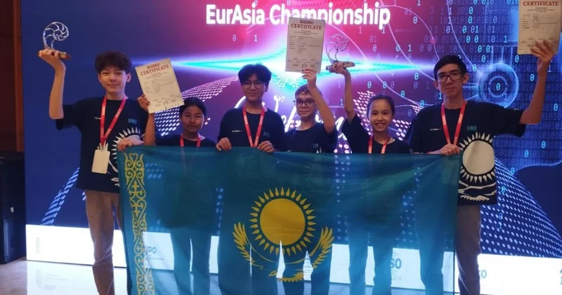 Жас робототехниктер Түркиядағы халықаралық олимпиадада жүлде алды