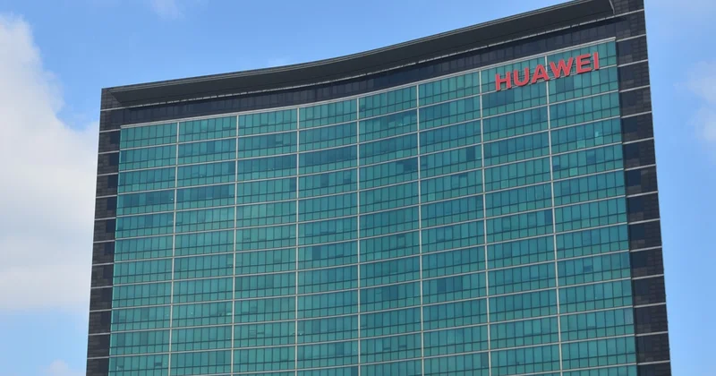 Қытай ЕО ның Huawei жабдықтарына тыйым салуына жауап беретінін ескертті