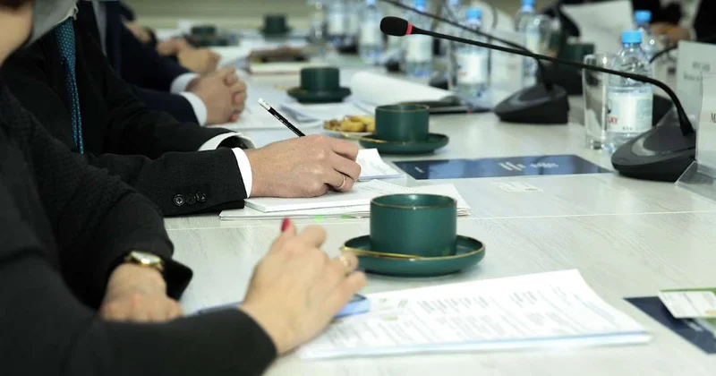 Операторов сотовой связи собрали в АФМ