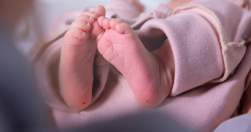 Продажа младенца и вебкам сети: кого и как вербуют в Казахстане