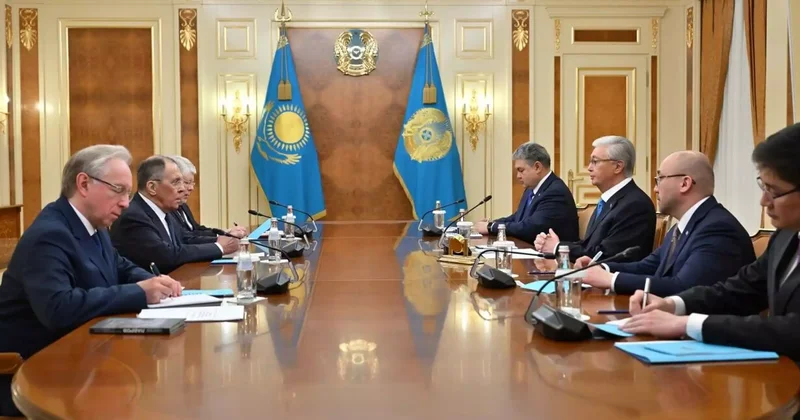 Лавров Тоқаевқа Ресей президентінің сапарына әзірлік барысы туралы ақпарат берді