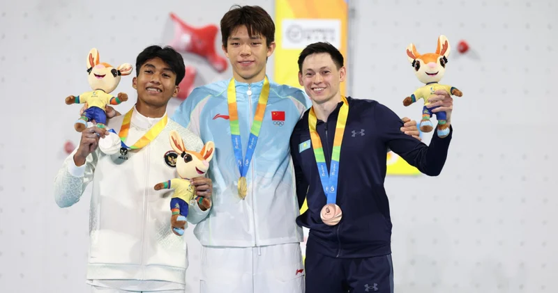 Ришат Хайбуллин: Қазақстан рекордын жаңартып, қола медаль алғаныма қуаныштымын