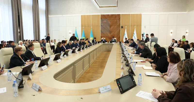 Қостанайда TURGYNDAR AMANATY жобасы аясында тұрғын үй коммуналдық шаруашылығын реформалау мәселесі талқыланды