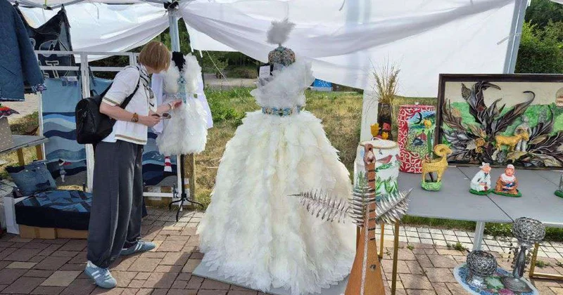 Не отходы, а сырье для переработки и... искусства