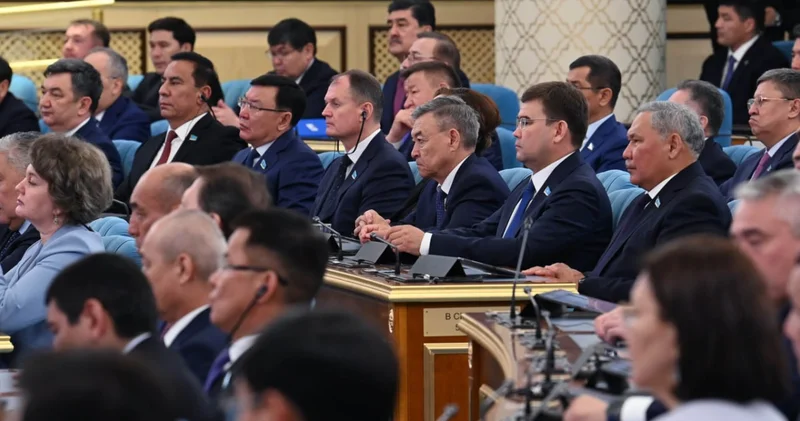 Стратегиялық маңызға ие Президент көлік логистика саласы туралы пікір білдірді