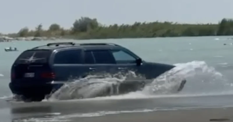 Водителя Mercedes, напугавшего отдыхающих на Балхаше, наказали. Видео