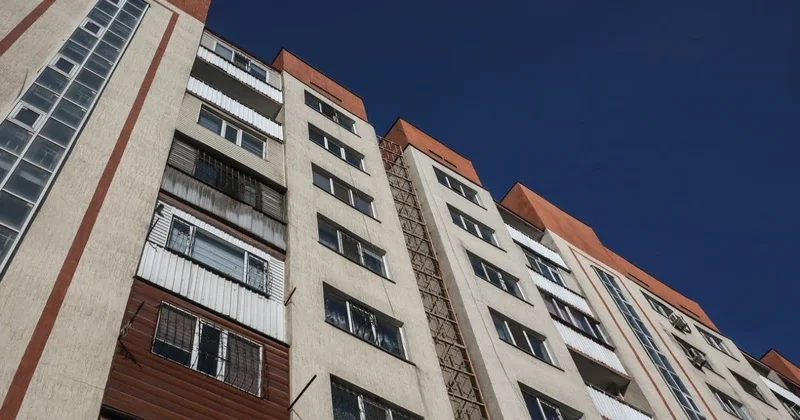 Жители новостройки в Кызылорде жалуются на невыносимый запах