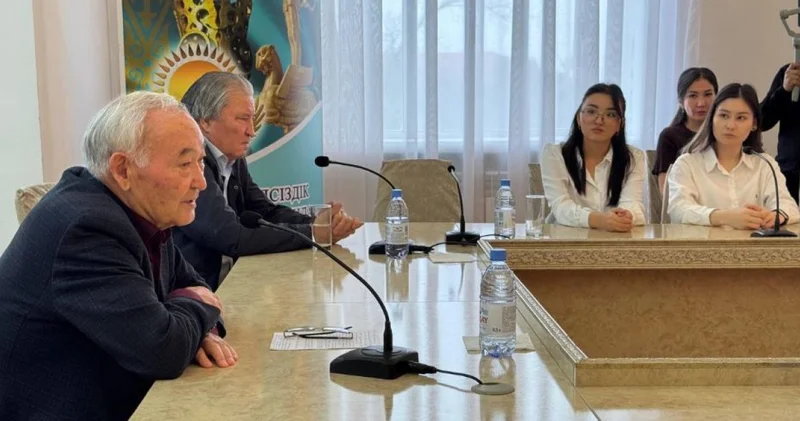 Көрнекті қаламгерге арналған кездесу