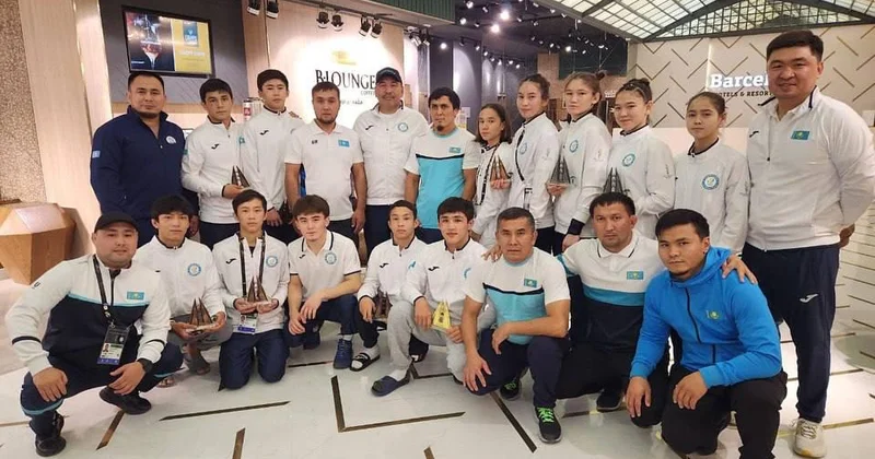 Казахстанские борцы завершили юношеские Азиатские игры с девятью медалями