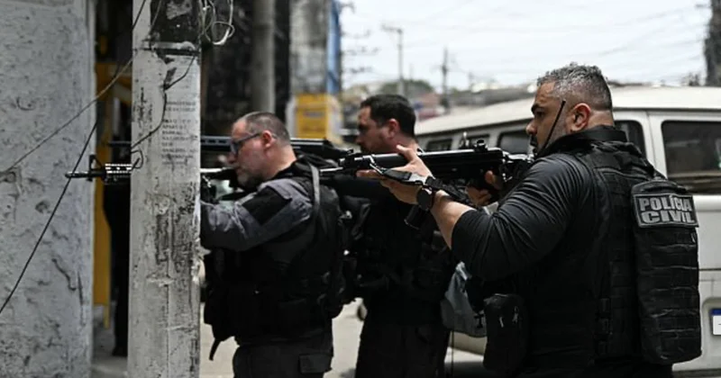 60 наркоторговцев погибли во время самой масштабной спецоперации силовиков в Рио де Жанейро