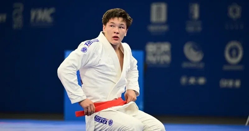 Джиу джитсу шебері Рафаэль Орумбаев жасөспірімдер Азиадасында күмістен алқа тақты