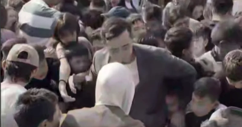 Давка из за бесплатной раздачи еды произошла в Алматы