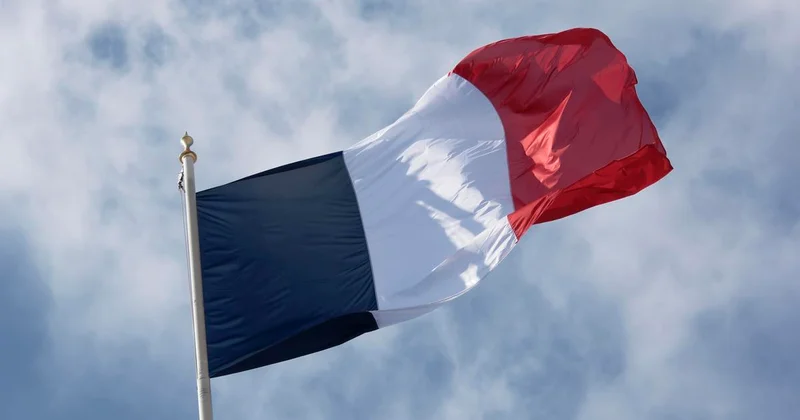 Законопроект об обязательном согласии на секс приняли во Франции