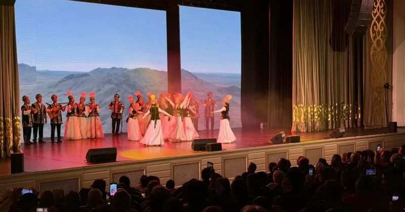 Астанада Тоқырауын толқындары ансамблінің 50 жылдығына арналған концерт өтті