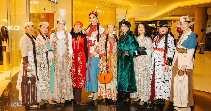 В сердце Астаны: Abu Dhabi Plaza представил fashion show, посвященный Дню Республики Казахстан