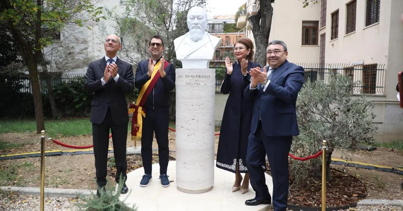 В Италии открыли бюст Абаю Кунанбайулы