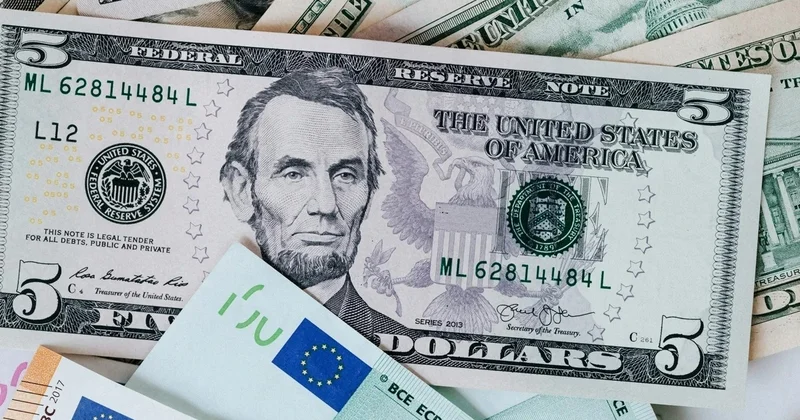 Өзбекстанда доллар бағамы құлдырады