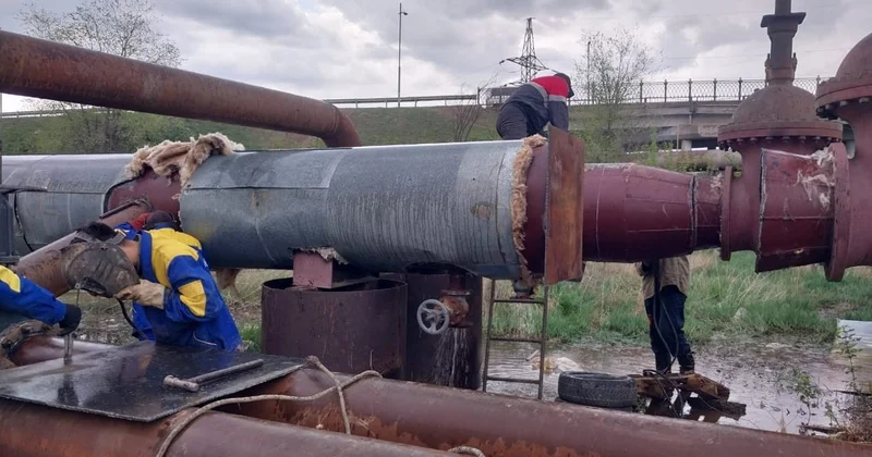 Оралда құбырда апат болып, үйлер мен сауда нысандары сусыз қалды