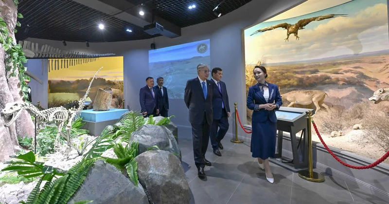 Токаев посетил историко краеведческий музей Кызылординской области