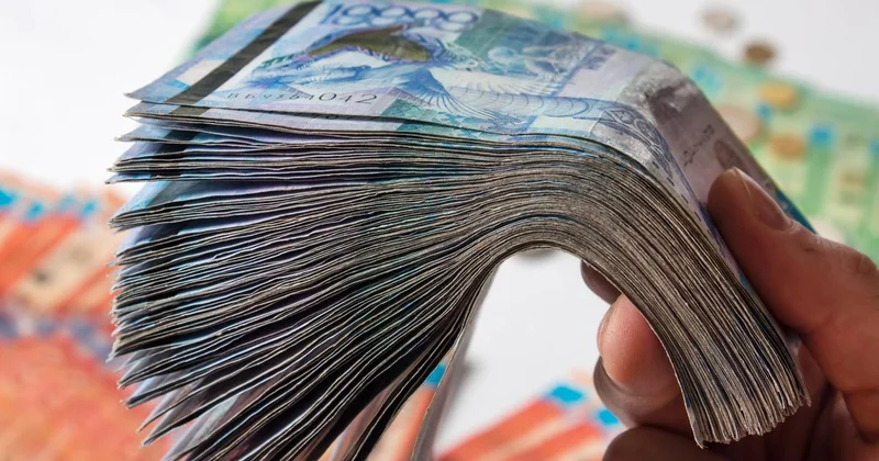 Казахстанка 10 лет ждала возврата 5 млн тенге и получила сумму с процентами