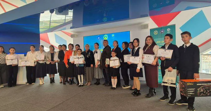 Лучшие чтецы стихов Абая